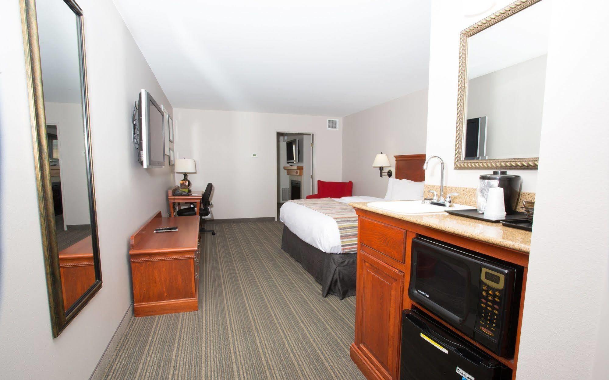 Country Inn & Suites By Radisson, Grand Forks, Nd المظهر الخارجي الصورة